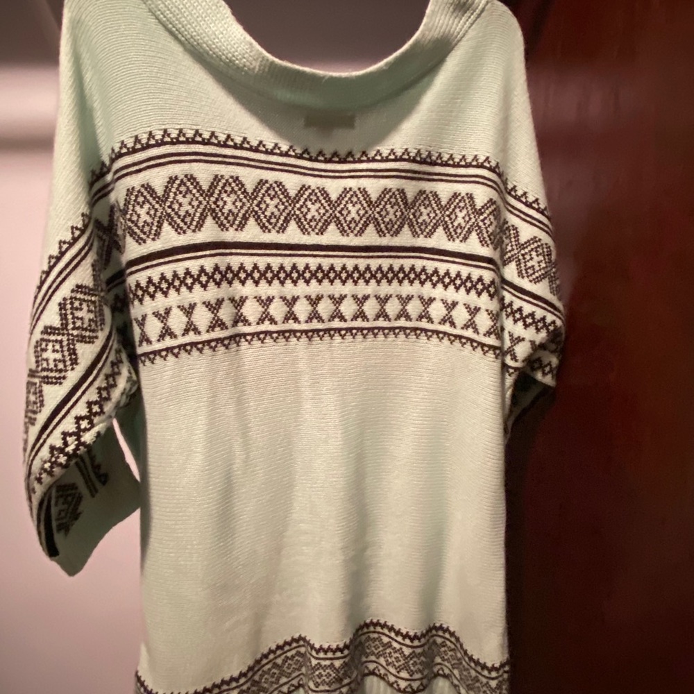 Sweater - Picture 2 of 4